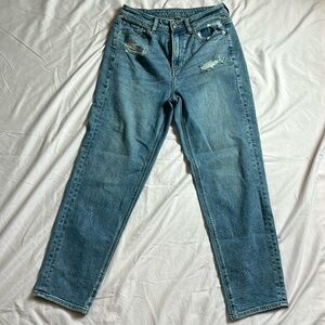 American eagle mom jeans